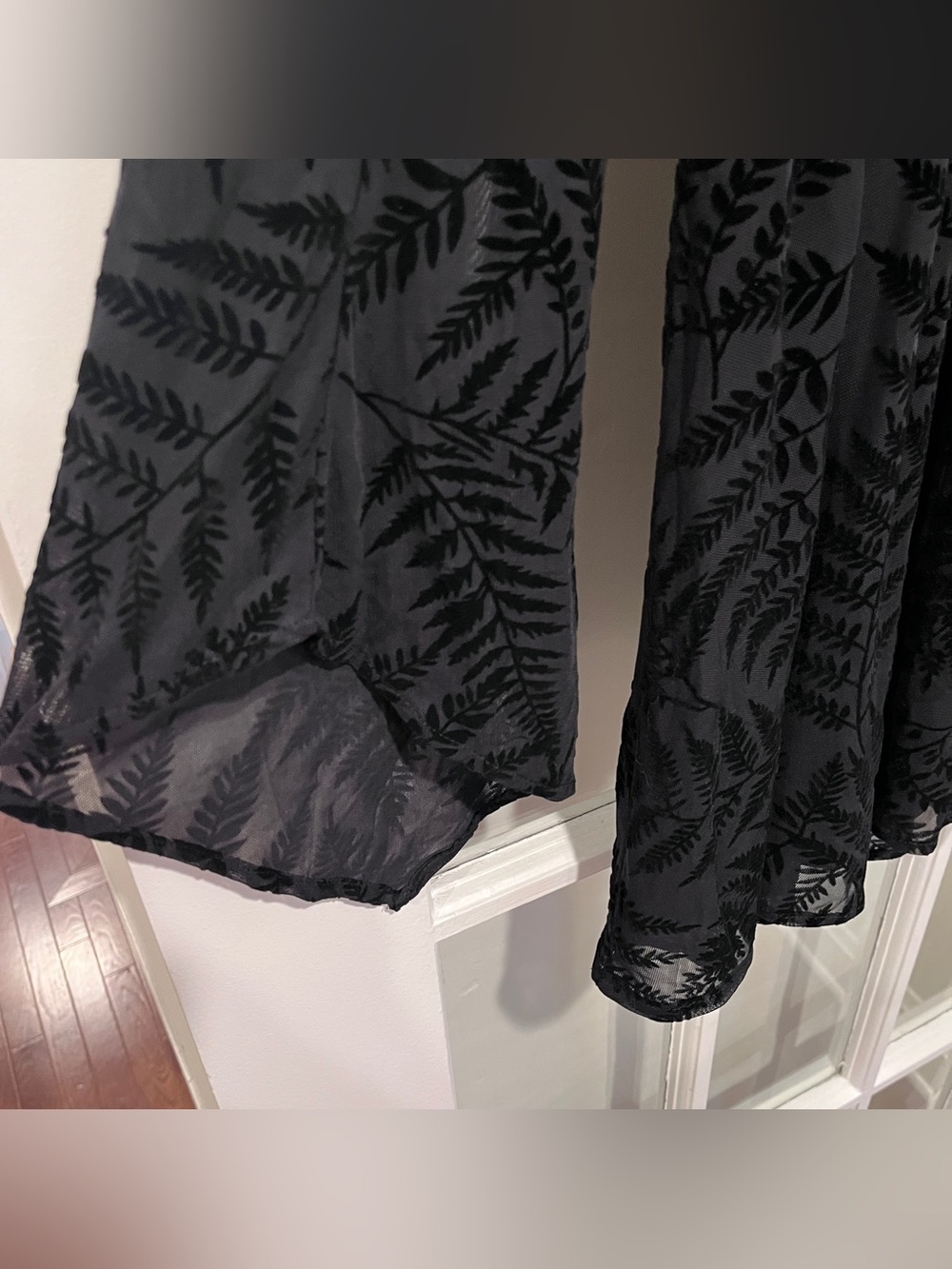 NWT Disturbia Lunafern Fern Leaf Flocked Mesh Flute Sleeve Black Mini Dress Sz 6 - Picture 9 of 13